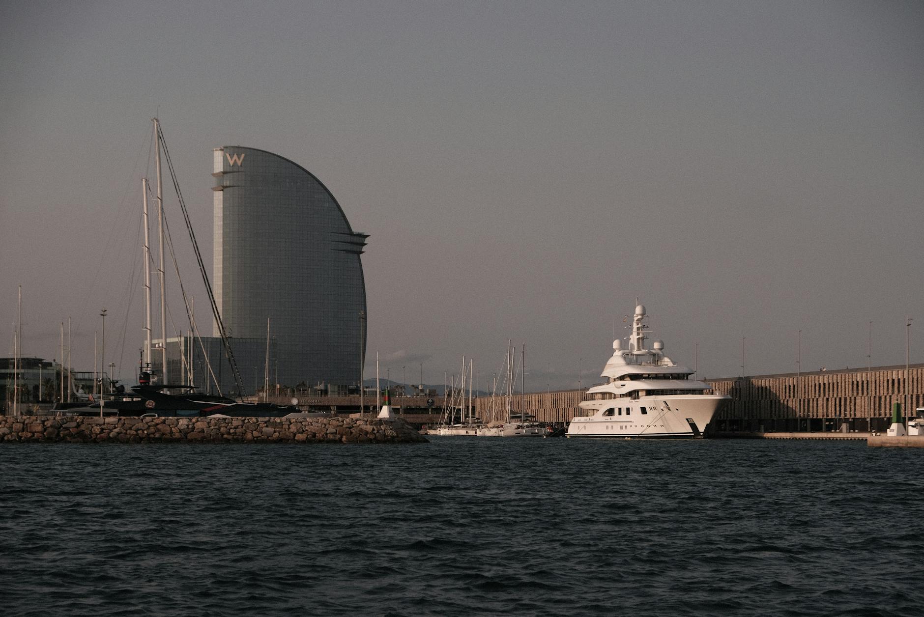 Garwolińska policja rekrutuje do wydziału kryminalnego — poznaj wymagania i szkolenia do pracy w policji